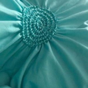 Meet your Posher, Hetavi